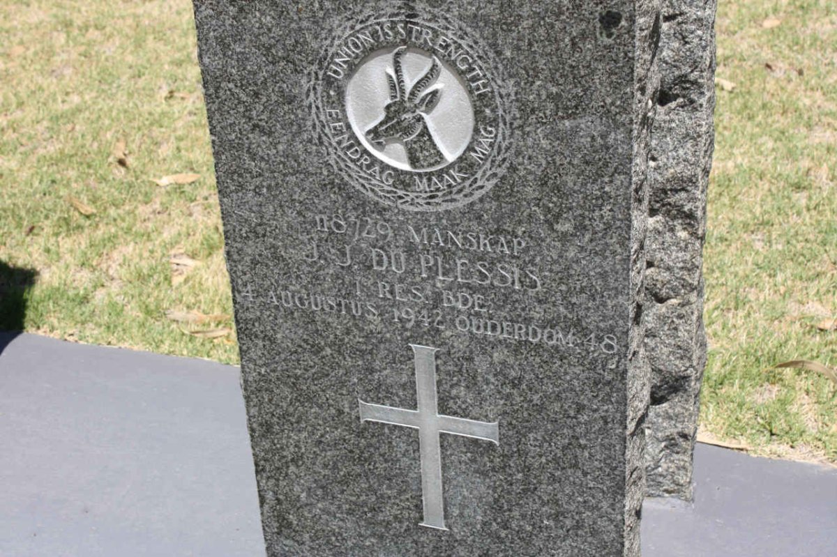 PLESSIS J.J., du -1942