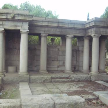 05. GARLICK Family tomb