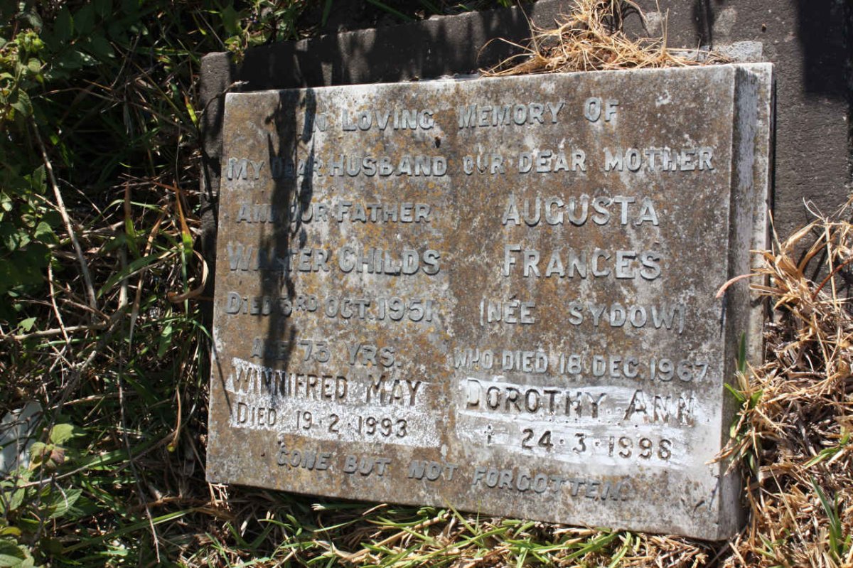 CHILDS Walter -1951 &amp; Augusta Frances SYDOW -1967 :: ? Winnifred May -1993 :: ? Dorothy Ann -1998
