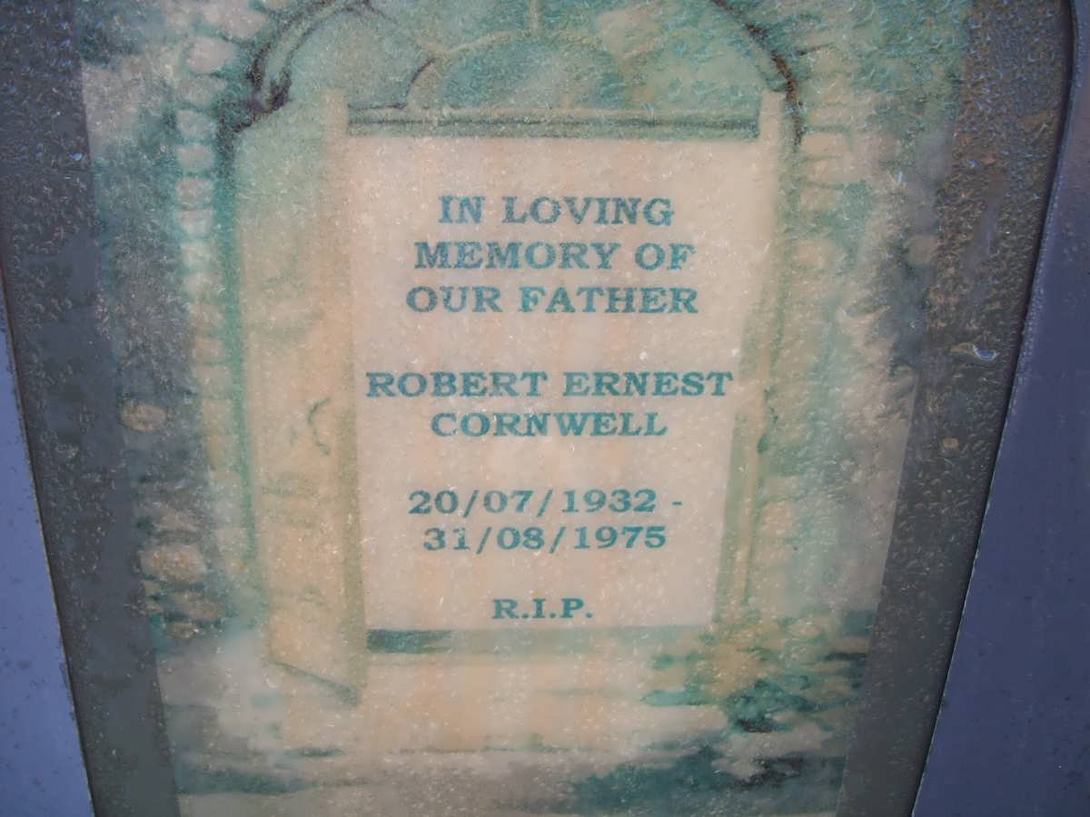 CORNWELL Robert Ernest 1932-1975