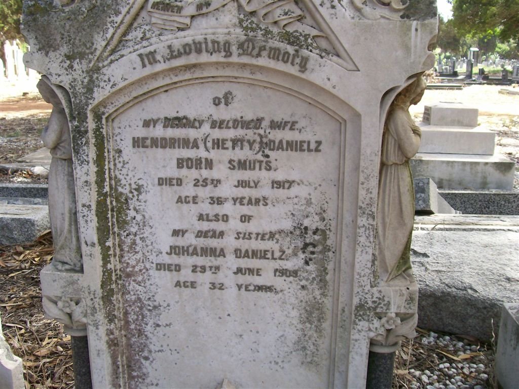DANIELZ Hendrina nee SMUTS -1917 :: DANIELZ Johanna  -1908
