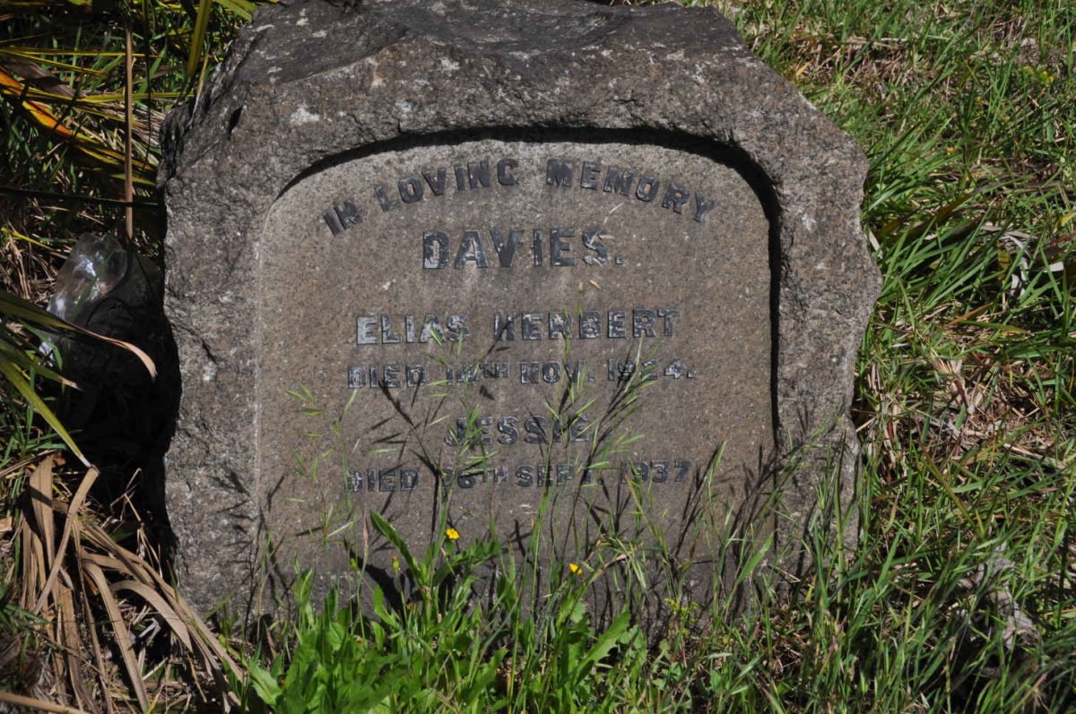 DAVIES Elias Herbert -1924 &amp; Jessie -1937
