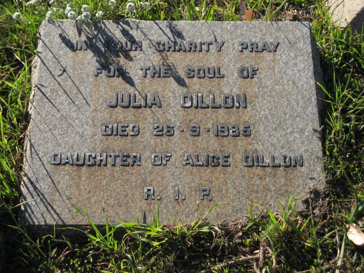 DILLON Julia -1985
