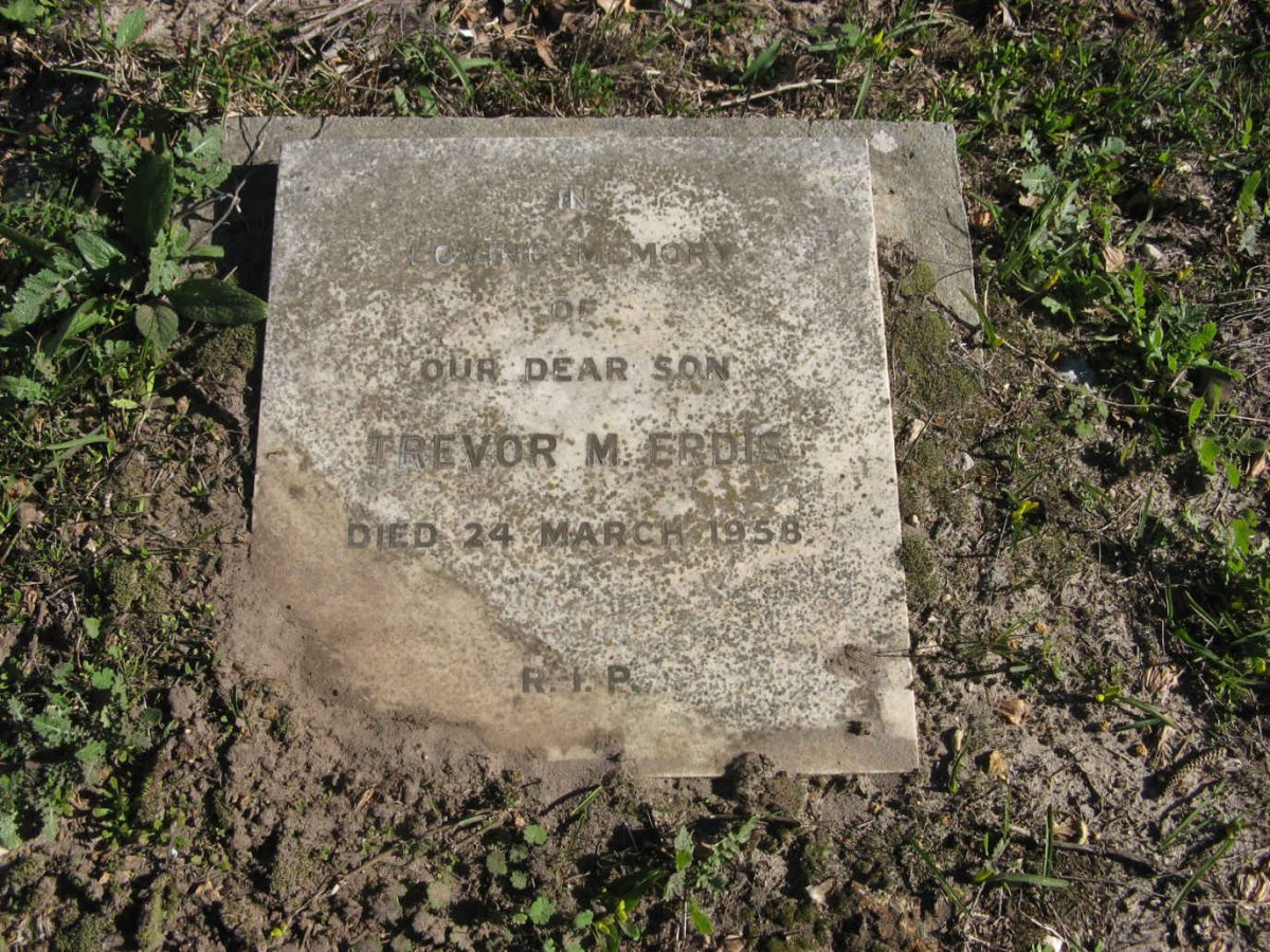 ERDIS Trevor M. -1958