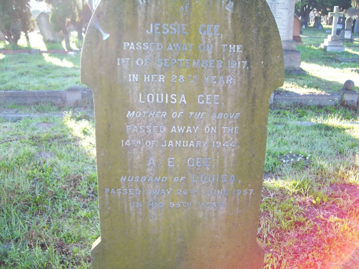 GEE A.E. -1957 &amp; Louisa -1944 :: GEE Jessie -1917