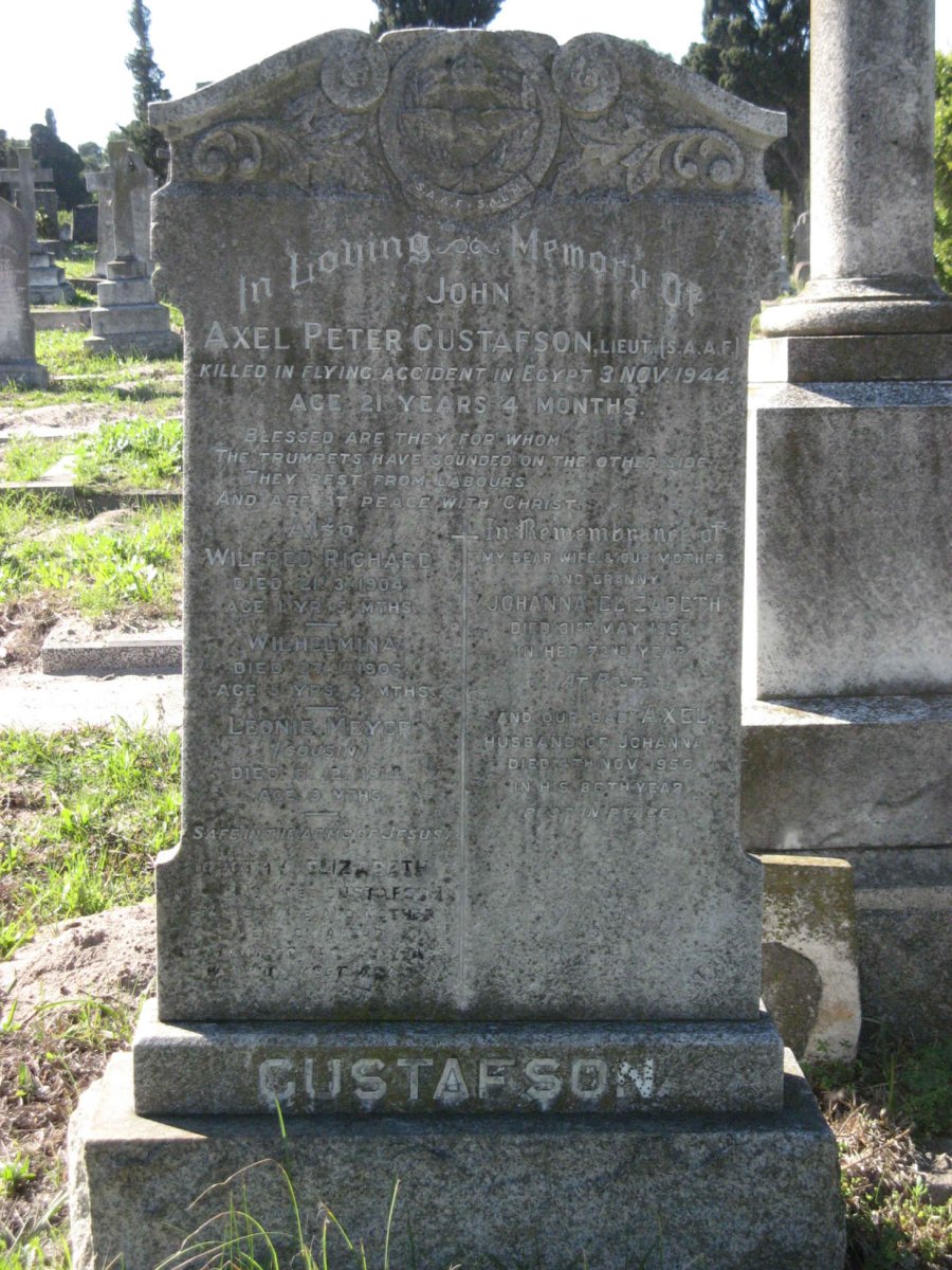GUSTAFSON 
