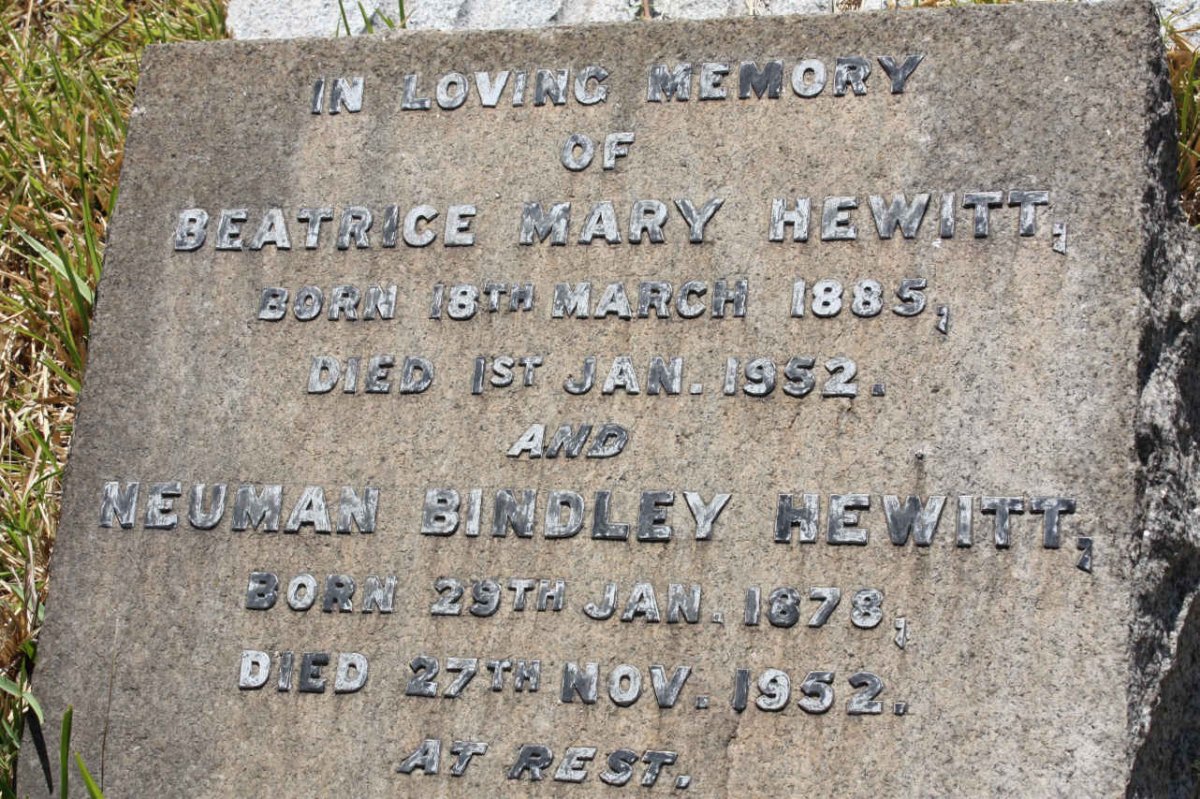 HEWITT Neuman Bindley 1878-1952 &amp; Beatrice Mary 1885-1952