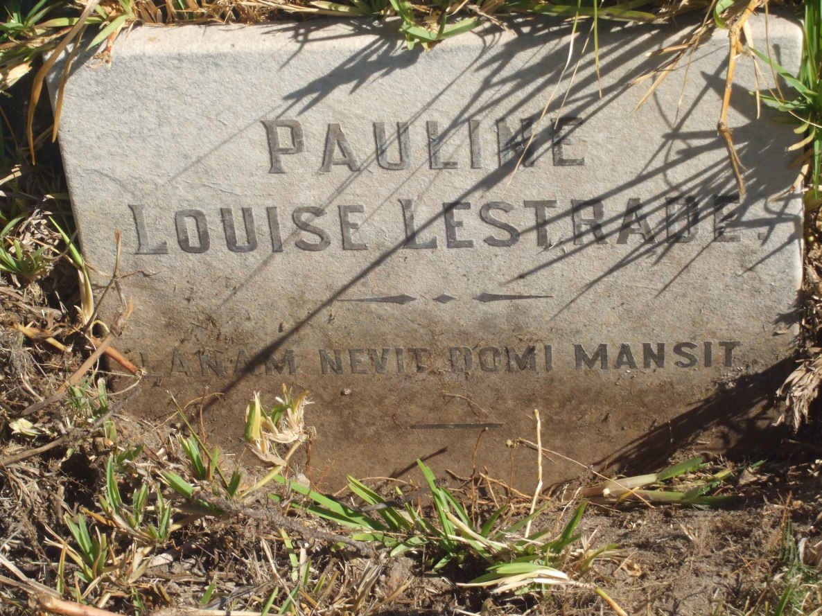 LESTRADE Pauline Louise