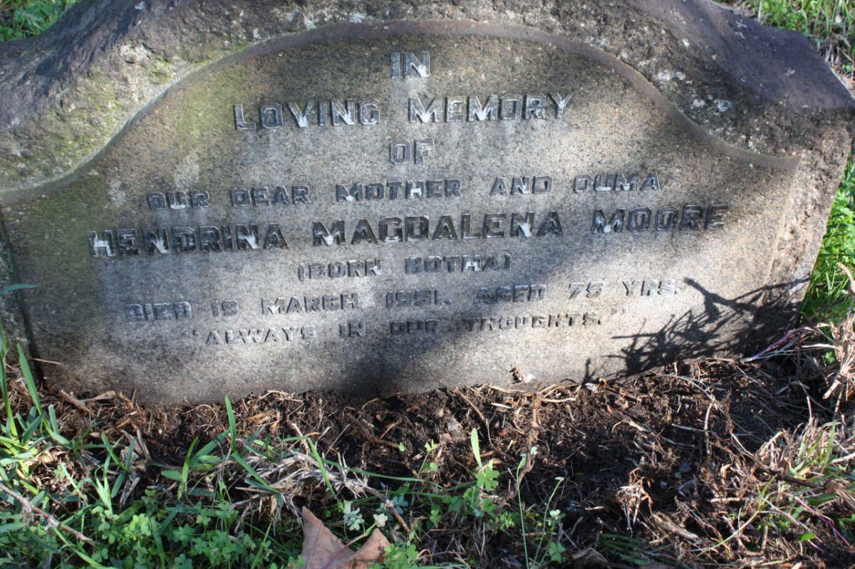 MOORE Hendrina Magdalena nee BOTHA -1951