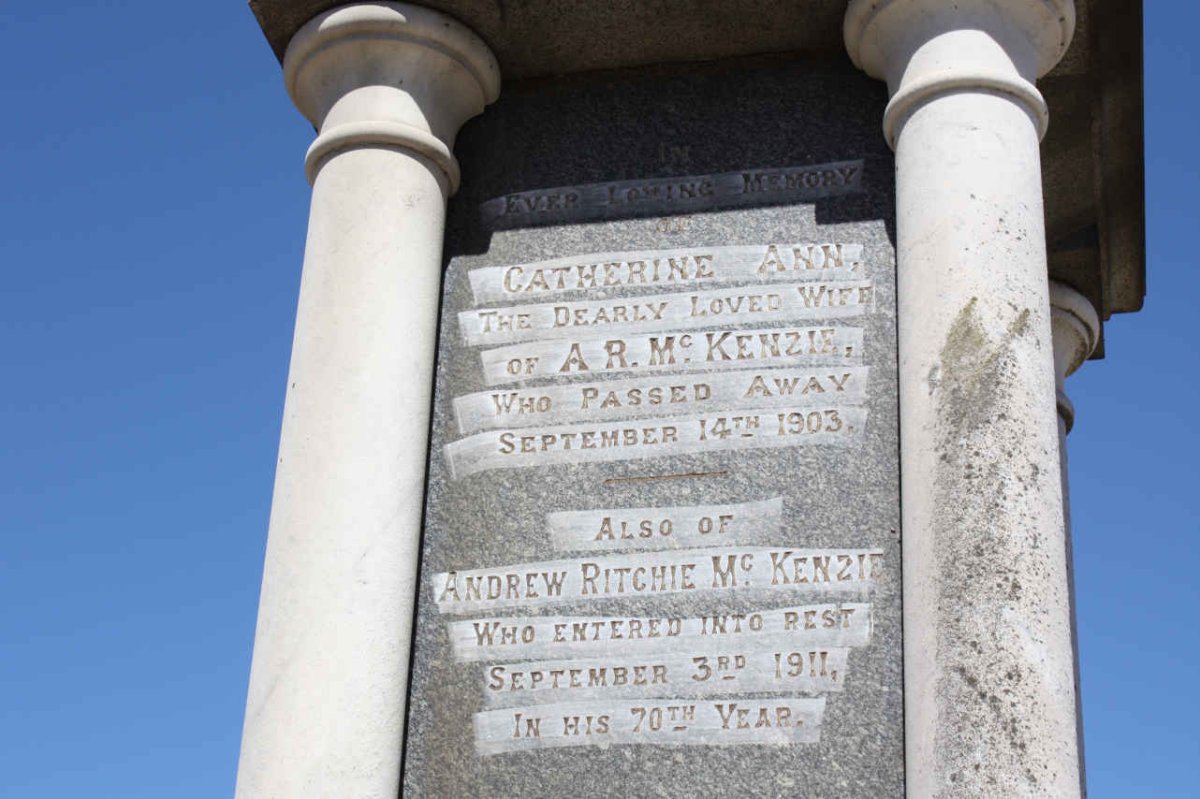 Mc KENZIE Andrew Ritchie -1911 &amp; Catherine Ann -1903