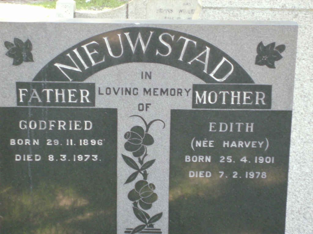 NIEUWSTAD Godfried 1896-1973 &amp; Edith HARVEY 1901-1978
