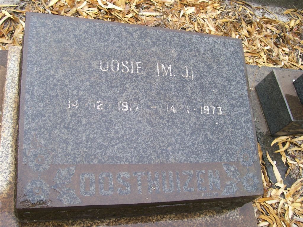 OOSTHUIZEN M.J. 1917-1973