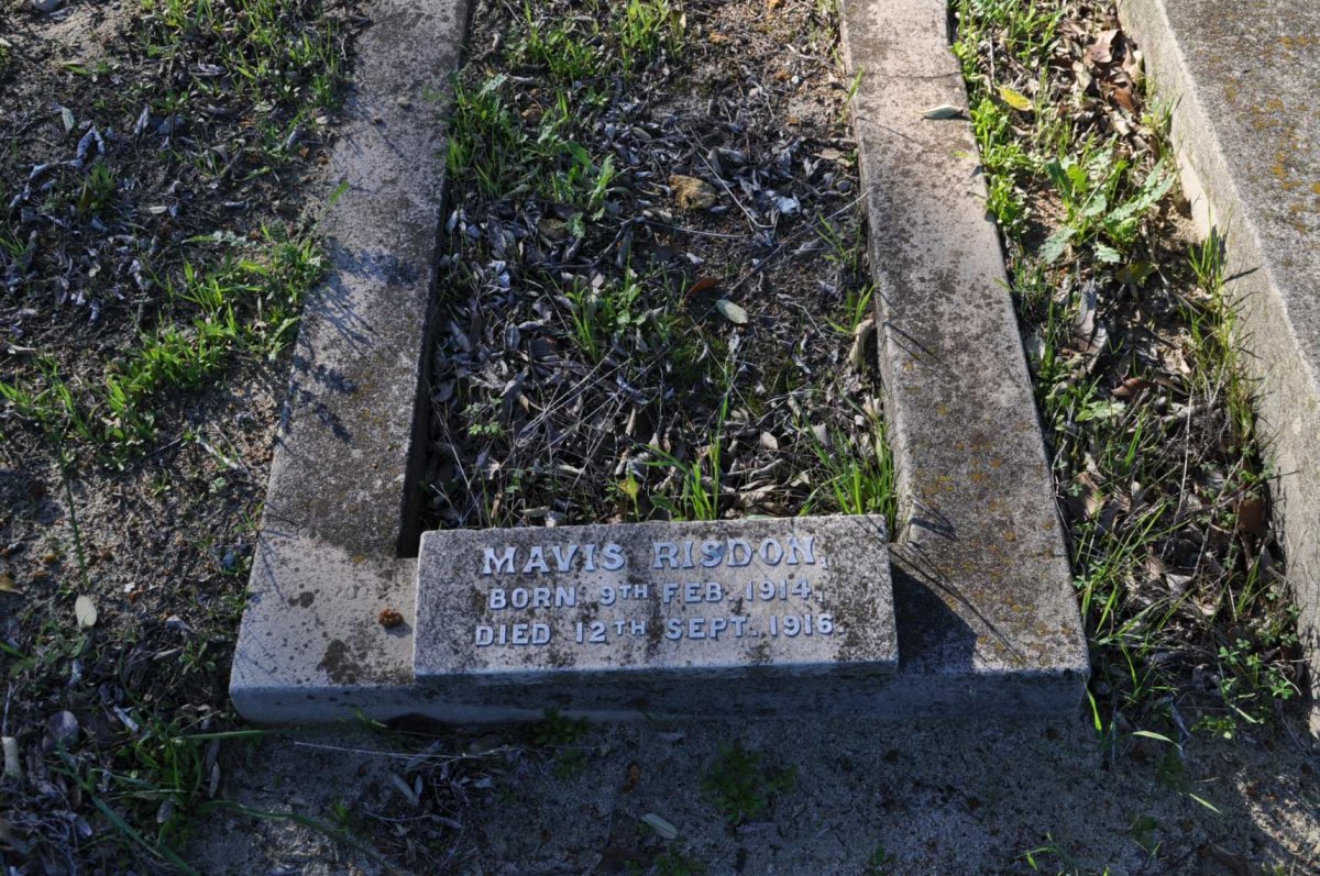 RISDON Mavis 1914-1916