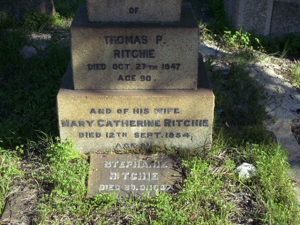 RITCHIE Thomas P. -1947 &amp; Mary Catherine -1954 :: RITCHIE Stephanie -1967