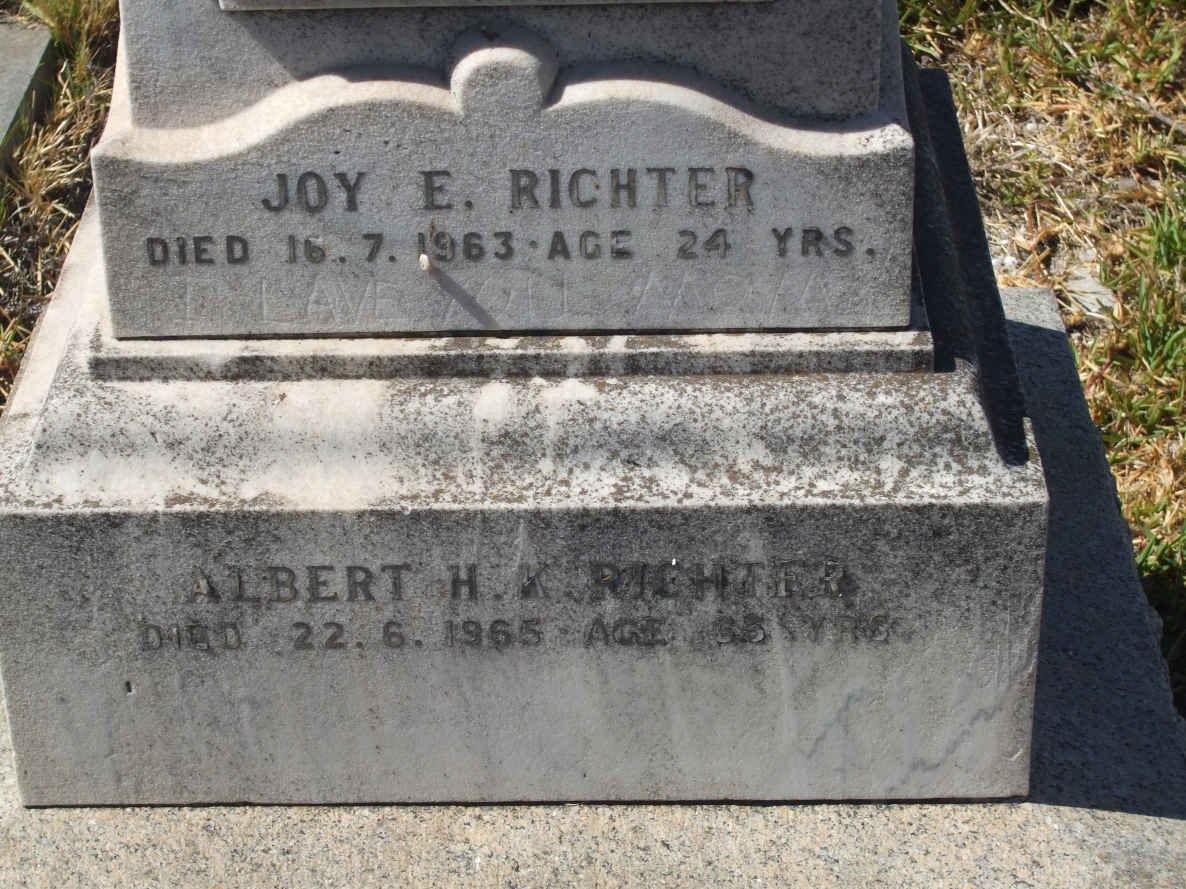 RICHTER Joy E. -1963 :: RICHTER Albert H.K. -1965