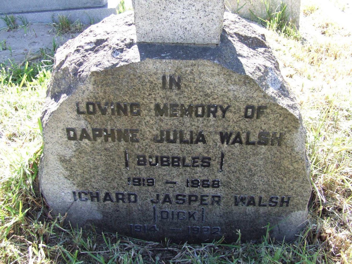 WALSH Richard Jasper 1914-1982 &amp; Daphne Julia 1919-1968