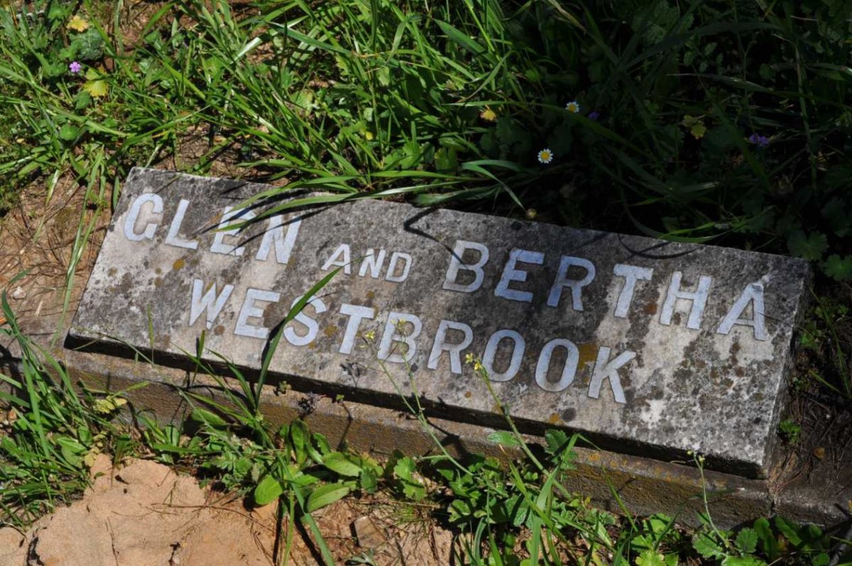 WESTBROOK Glen &amp; Bertha