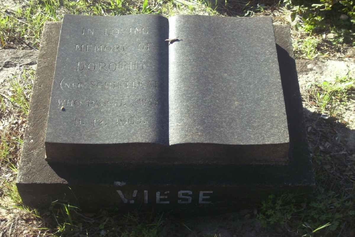 WIESE Dorothy nee SCHIETEKAT -1963