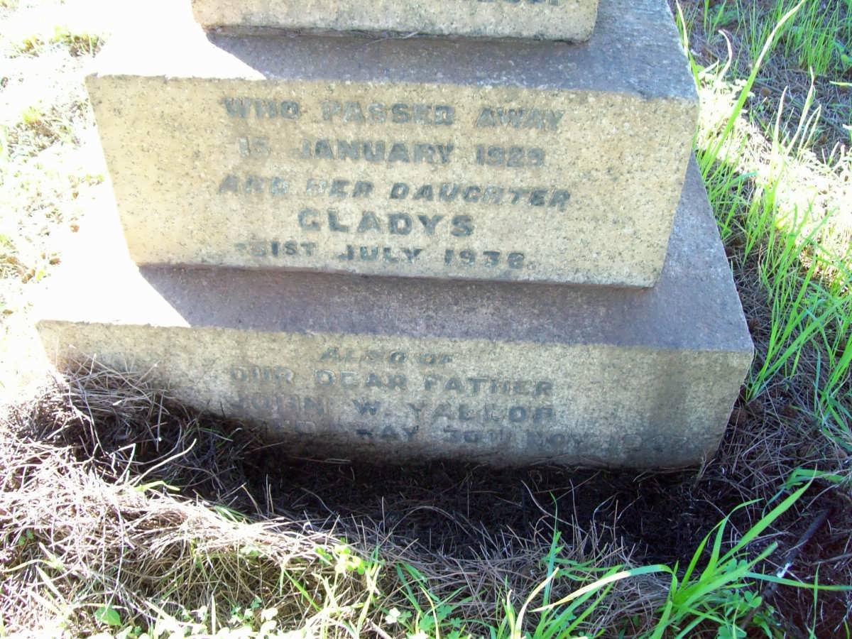 YALDON John W. -1947 :: ?? :: YALDON Gladys -1928