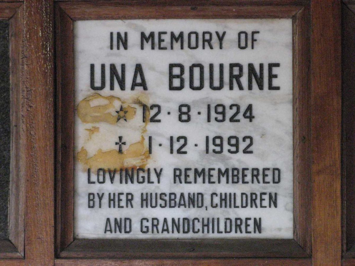 BOURNE Una 1924-1992