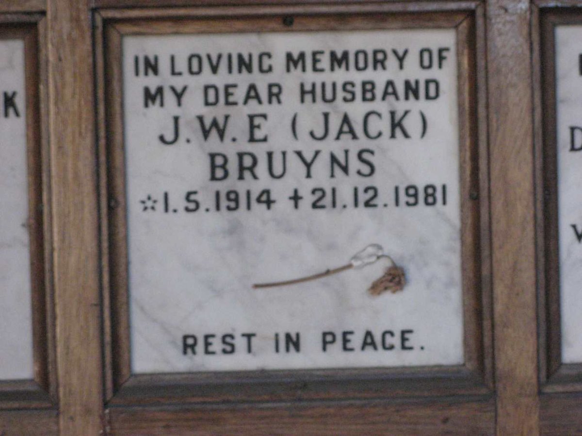 BRUYNS J.W.E. 1914-1981