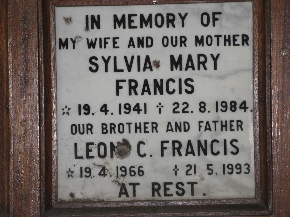 FRANCIS Sylvia Mary 1941-1984 :: FRANCIS Leon C. 1966-1993