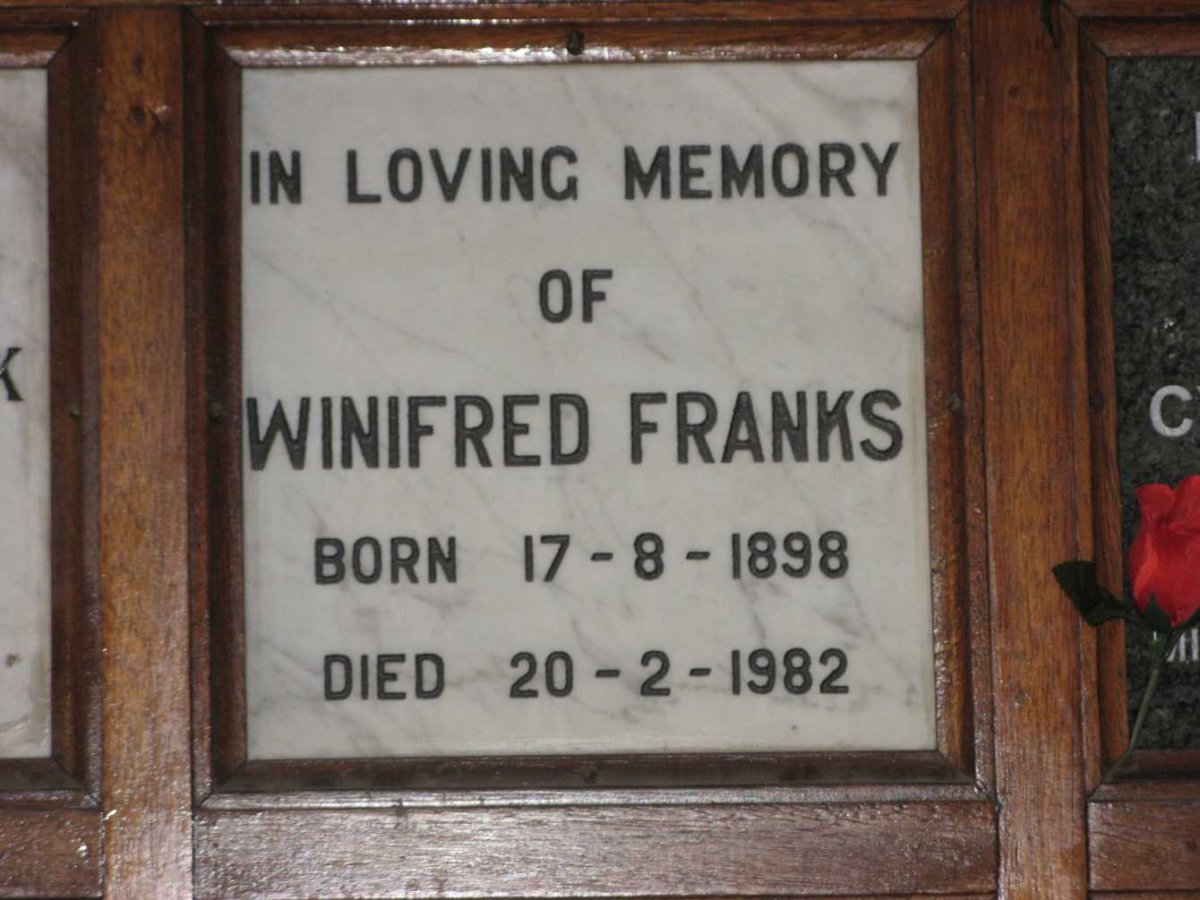 FRANKS Winifred 1898-1982