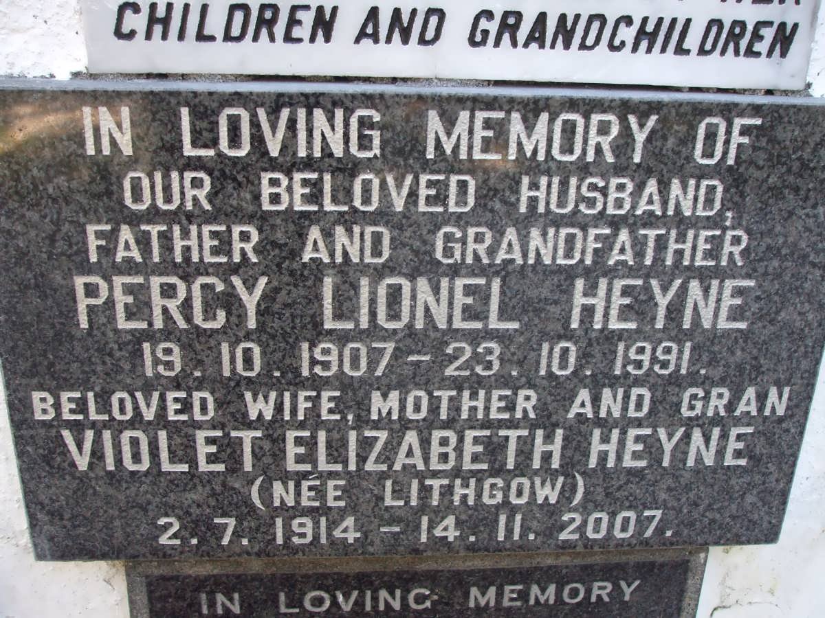 HEYNE Percy Lionel 1907-1991 &amp; Violet Elizabeth LITHGOW 1914-2007