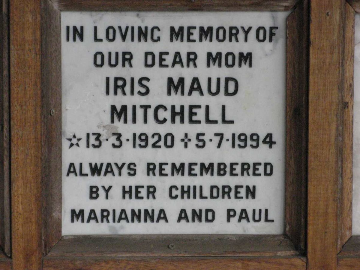 MITCHELL Iris Maud 1920-1994