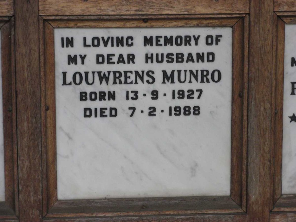 MUNRO Louwrens 1927-1988