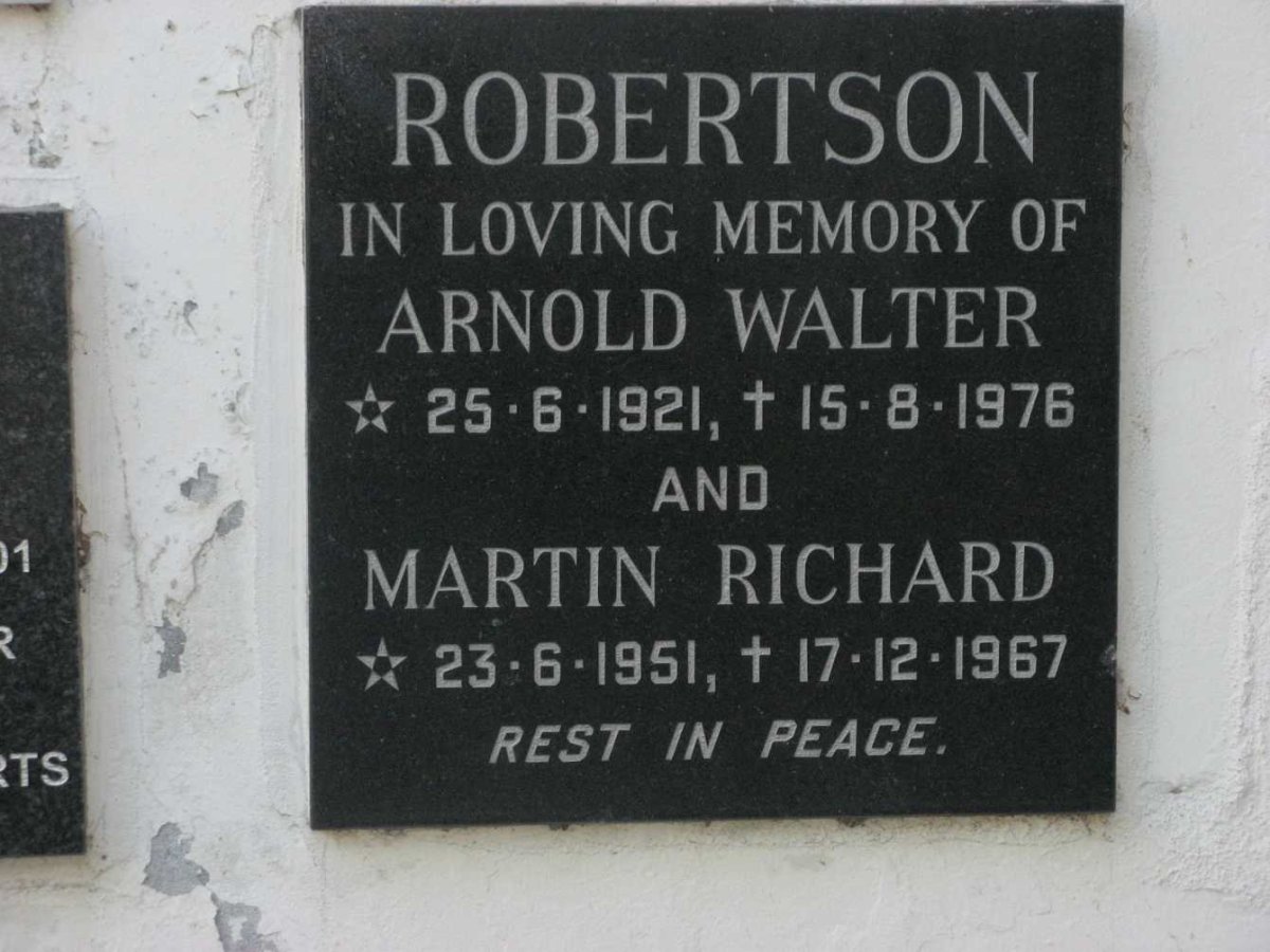 ROBERTSON Arnold Walter 1921-1976 :: ROBERTSON Martin Richard 1951-1967