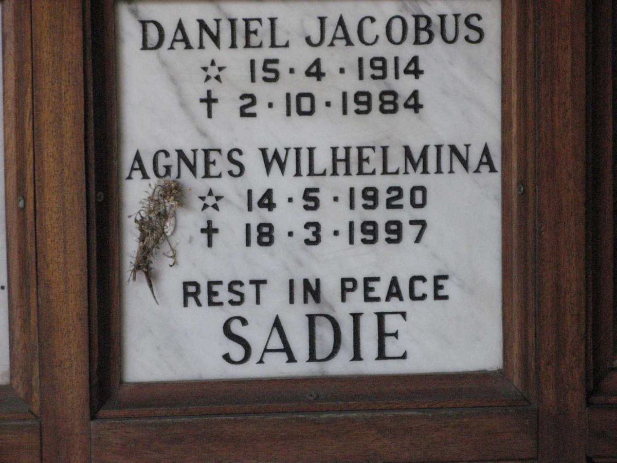 SADIE Daniel Jacobus 1914-1984 &amp; Agnes Wilhelmina 1920-1997