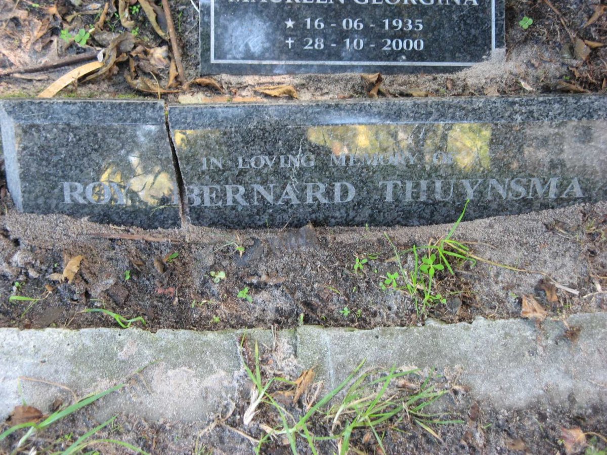 THUYNSMA Roy Bernard 1938-1997 &amp; Maureen Georgina 1935-2000