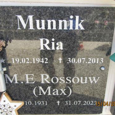 ROSSOUW M.E. 1931-2023 :: MUNNIK Ria 1942-2013