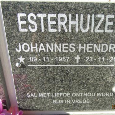 ESTERHUIZEN Johannes Hendrik 1957-2023