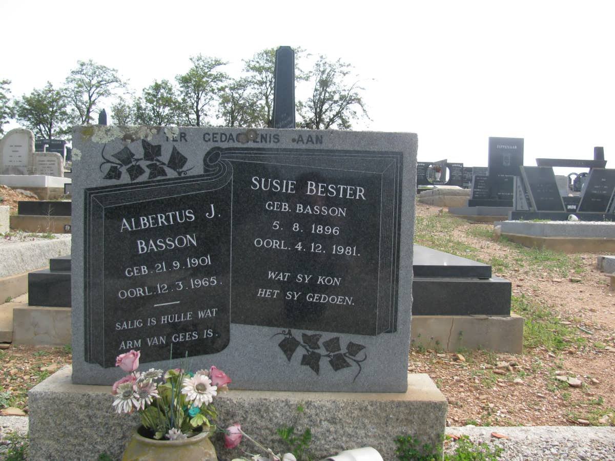 BASSON Albertus J. 1901-1965 :: BESTER Susie nee BASSON 1896-1981