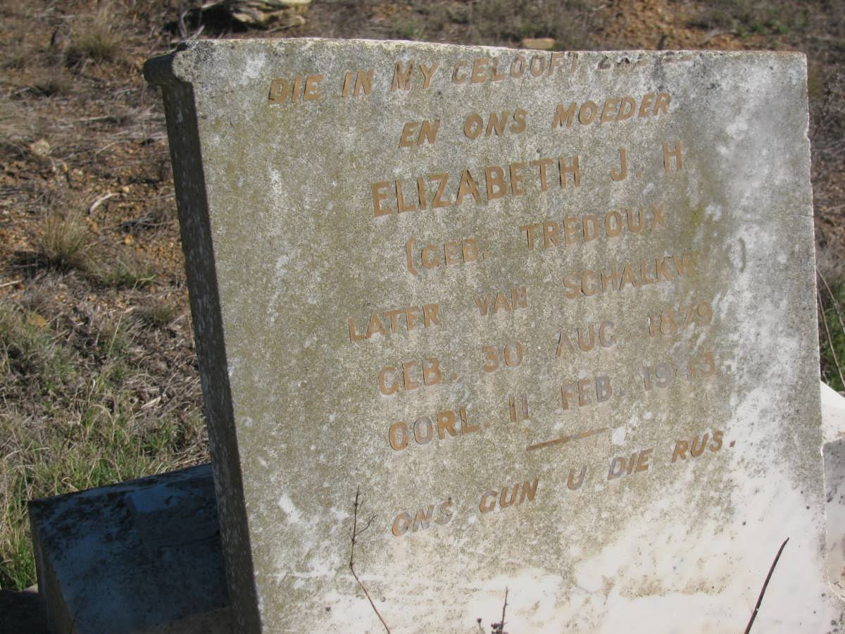WESTHUIZEN Nicolaas W., van der  1878-1918 &amp; Elizabeth J.H. VAN SCHALKWYK  nee TREDOUX 1879-1943