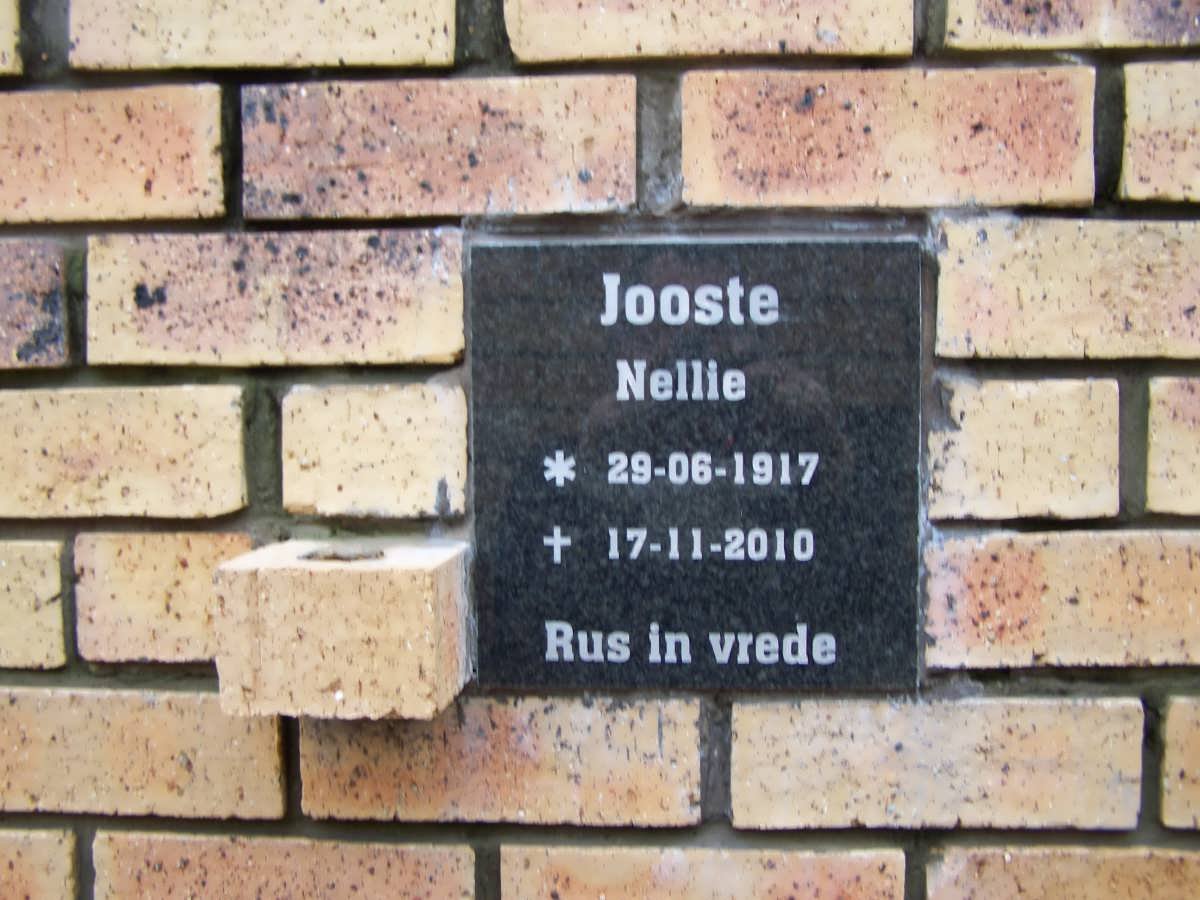 JOOSTE Nellie 1917-2010