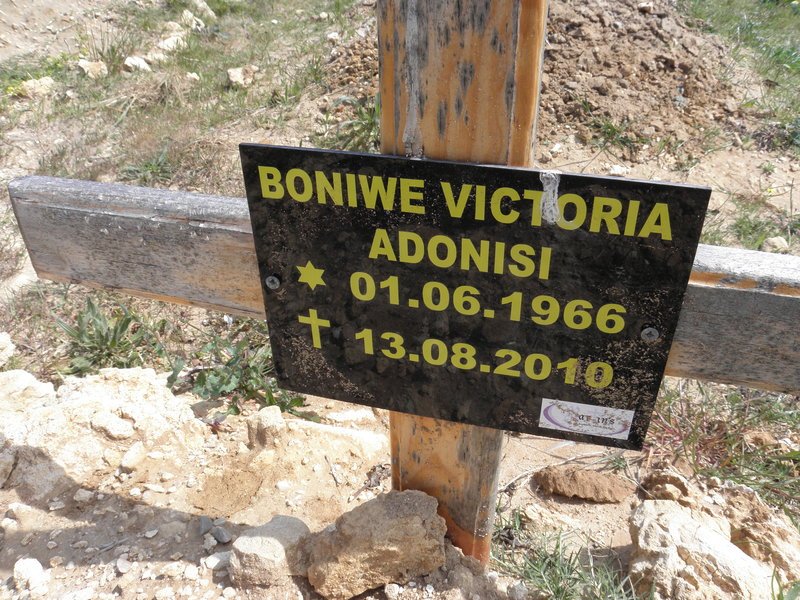 ADONISI Boniwe Victoria 1966-2010