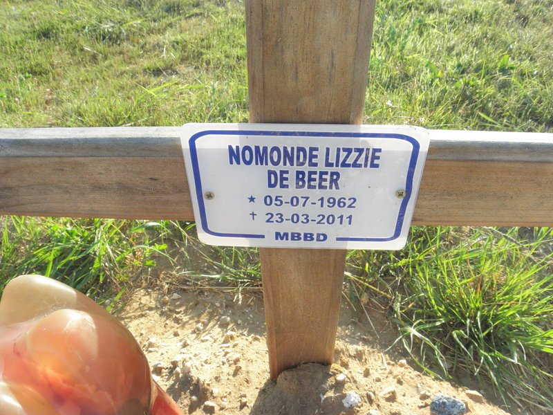 BEER Nomonde Lizzie, de 1962-2011