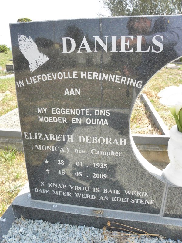 DANIELS Elizabeth Deborah nee CAMPHER 1935-2009