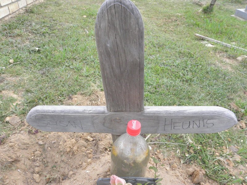 HEUNIS Susan 