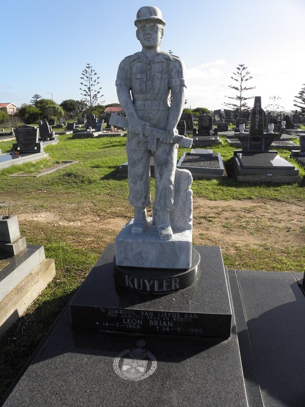 KUYLER Leon Brian 1966-1986
