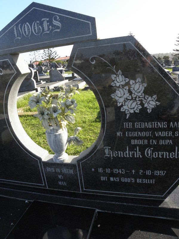 LOOTS Hendrik Cornel 1943-1997