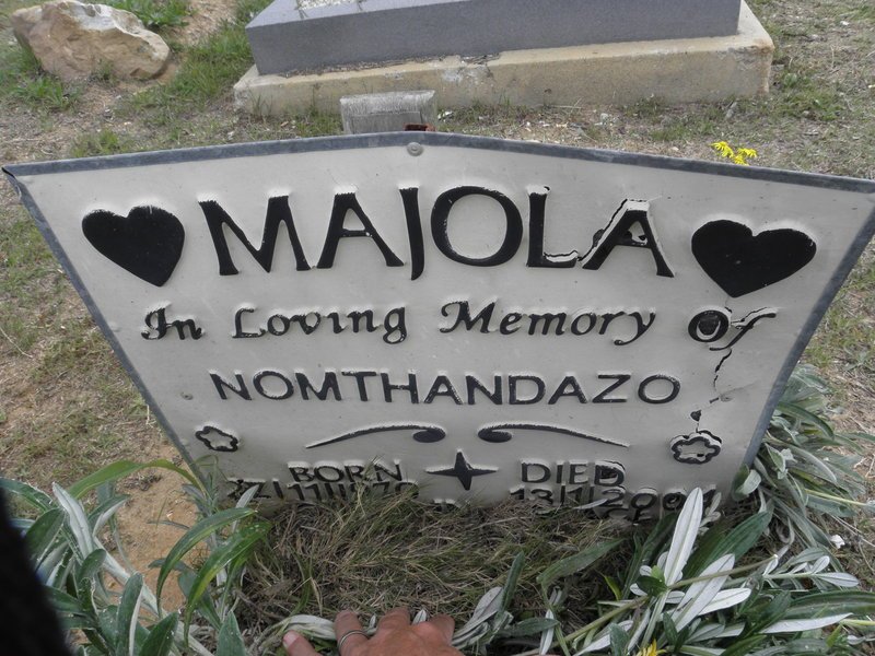 MAJOLA Nomthandazo 197?-200?