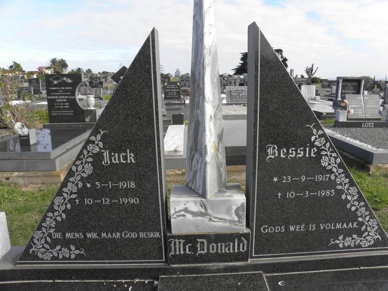 McDONALD Jack 1918-1990 &amp; Bessie 1917-1985