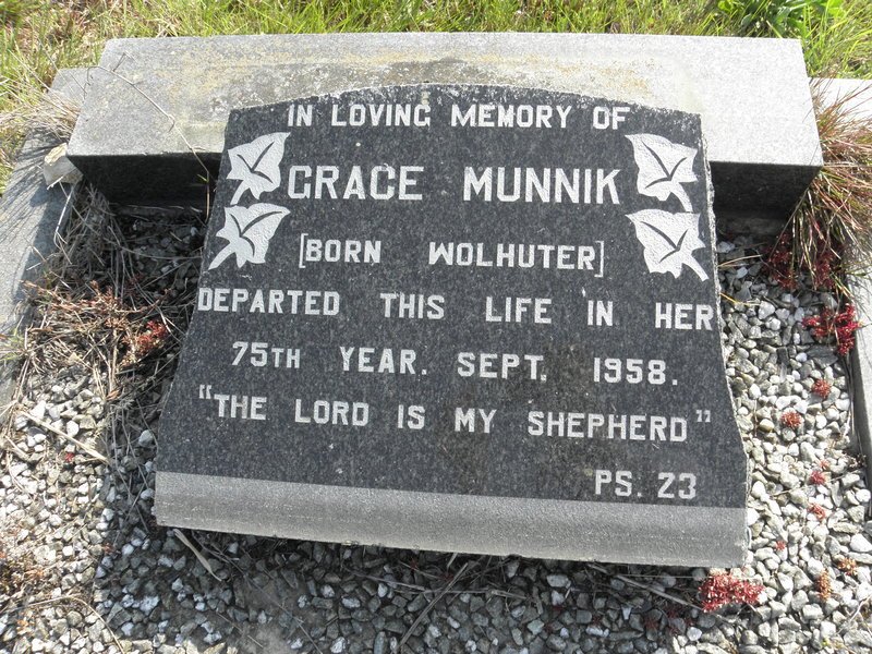 MUNNIK Grace nee WOLHUTER -1958