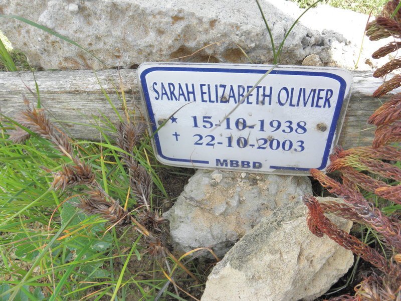 OLIVIER Sarah Elizabeth 1938-2003