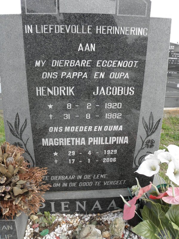 PIENAAR Hendrik Jacobus 1920-1982 &amp; Magrietha Phillipina 1929-2006