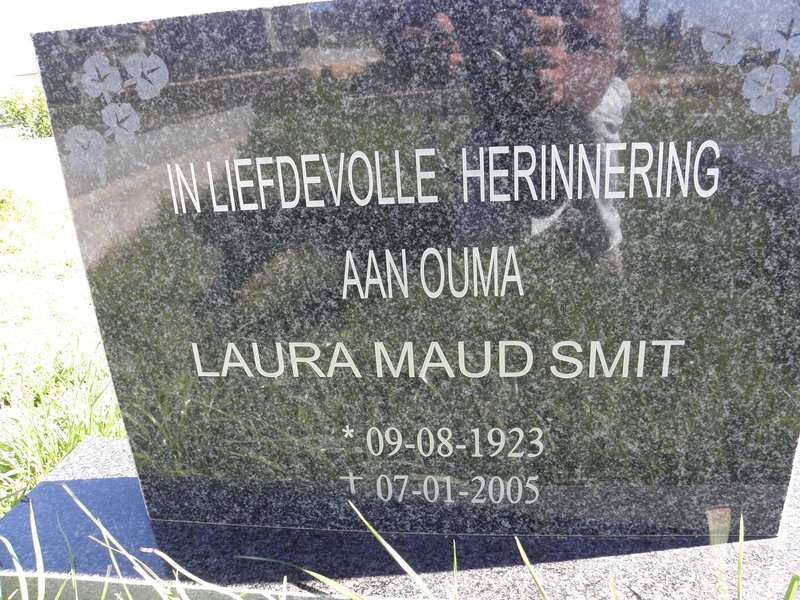 SMIT Laura Maud 1923-2005